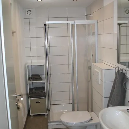 公寓 Schoenes Mit Bad Fuer Reisende